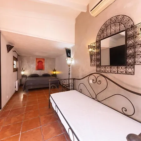 Belle Maison Atypique Avec Piscine Chauffee Apartment La Colle-sur-Loup